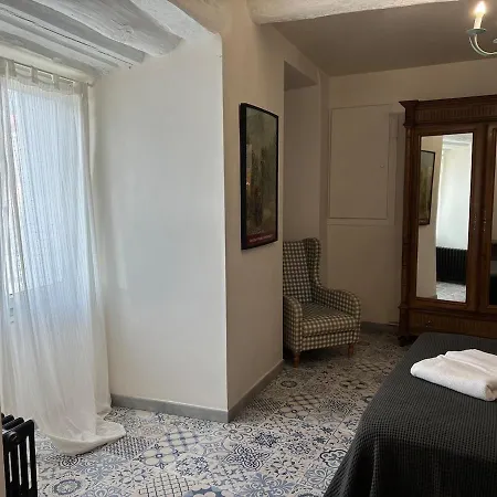 Spacious House In The Center Of Hébergement de vacances