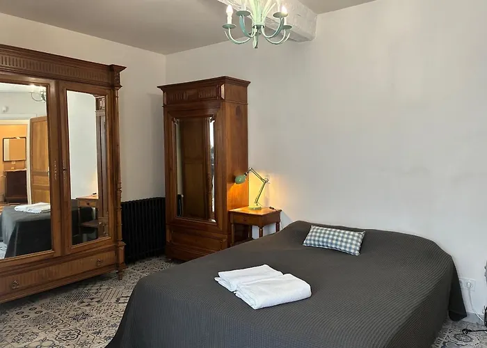 度假居 Spacious House In The Center Of