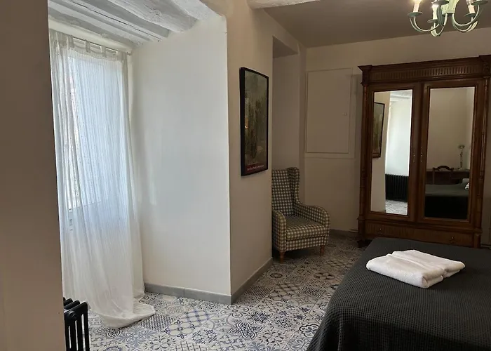 Spacious House In The Center Of 度假居